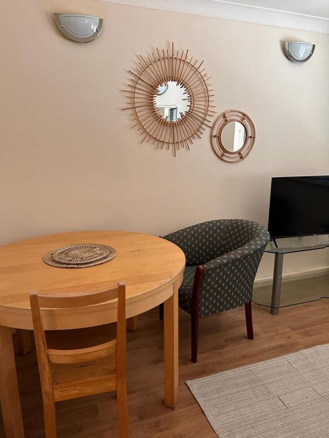 Sea Breeze Apartments Porthcawl - Ground Floor Nottage Kültér fotó